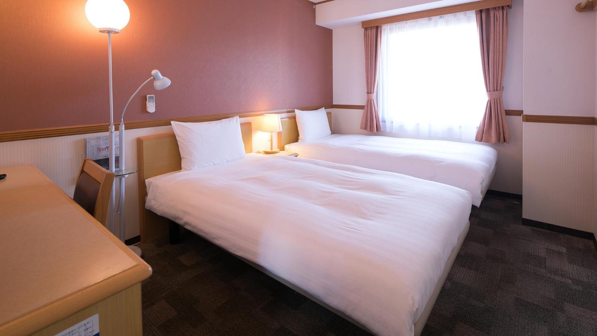Toyoko Inn Higashi-Hiroshima Saijo Ekimae Habitación foto