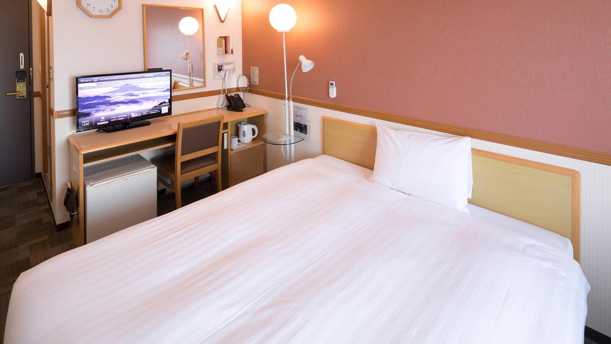 Toyoko Inn Higashi-Hiroshima Saijo Ekimae Habitación foto