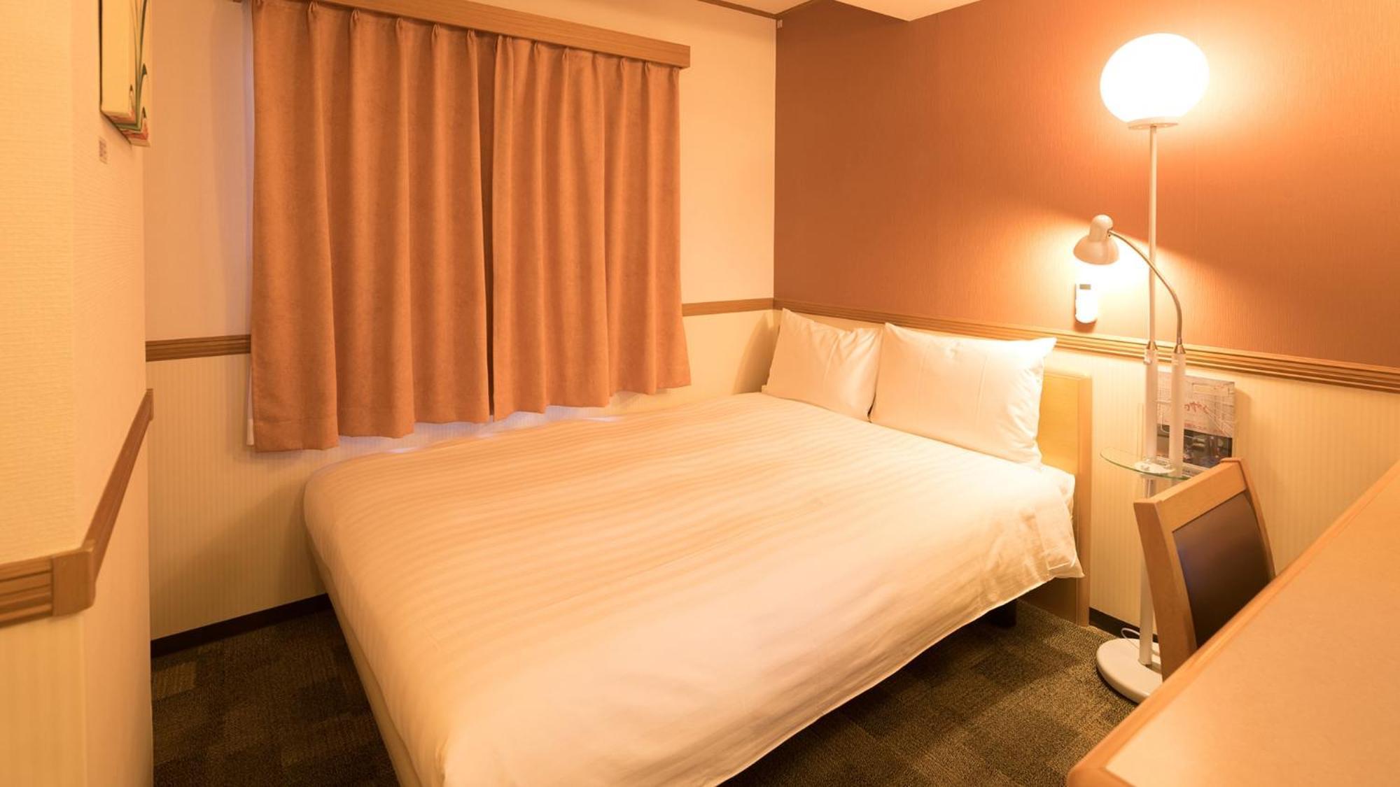 Toyoko Inn Higashi-Hiroshima Saijo Ekimae Habitación foto